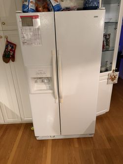 Kenmore Refridgerator