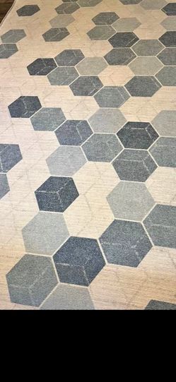 Brand New 9ft by 12ft area rug
