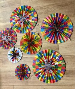 Puzzle Piece Paper Fans - Set of 7