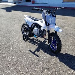 Children's Dirt Bikes With Training Wheels!!!