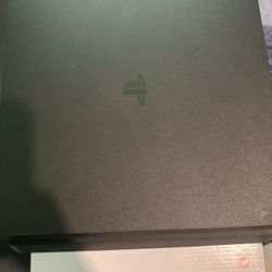 PlayStation 4 Slim 