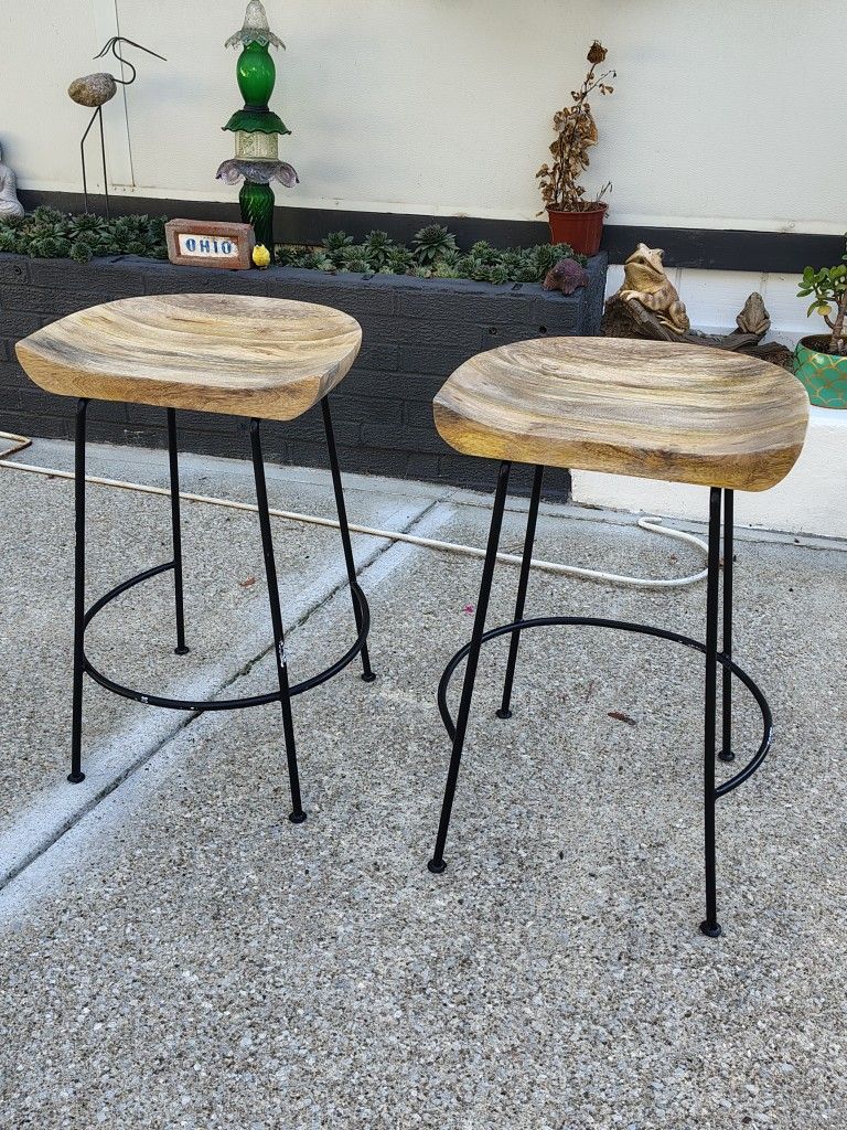 Two New Counter Stools Or Bar Stools Just Took Out Of The Box You Get The Set