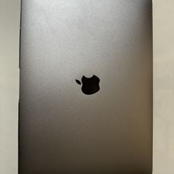 MAC BOOK PRO 