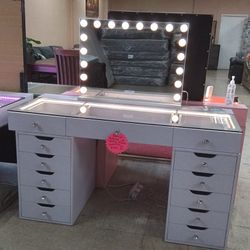 New Vanity Desk With Lights And Bluetooth Sample Floor Only $970 