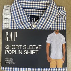 NWT Gap Men’s Shirt Size S