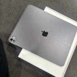 iPad Pro With 1 Year Warranty 