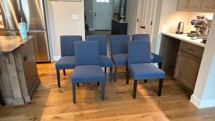 Dining room chairs - 6