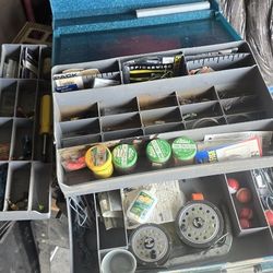 Tackle Box With 2 Fly Reels