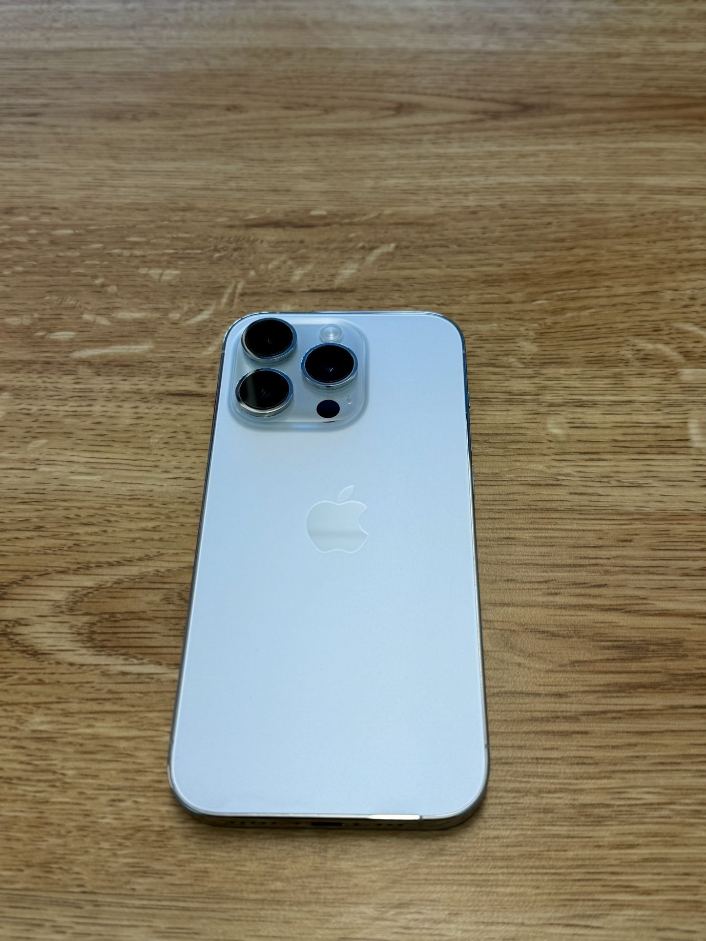 iPhone 14 Pro 128GB Silver Fully Unlocked