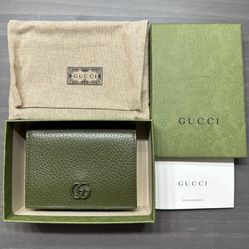 gucci green wallet