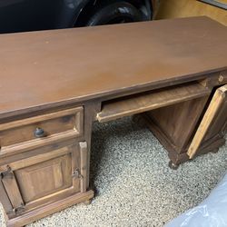 Free Wood Desk