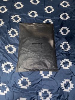 Essential shorts size m