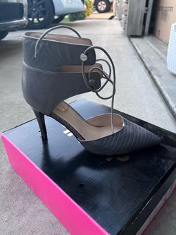 Nine West Gray Pointed-Toe Ankle Tie Heels – Size 8M