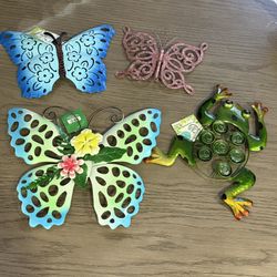 Set of 4 Colorful Metal Garden Wall Decor • Butterflies & Frog • Outdoor/Indoor Art