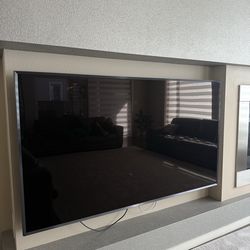 Samsung 75” Smart TV