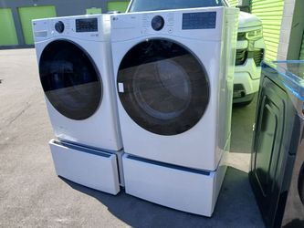 NEW !! LG THINQ 2026 MODEL WHITE SMART FRONT LOAD WASHER AND GAS DRYER SET WITH PEDESTAL
