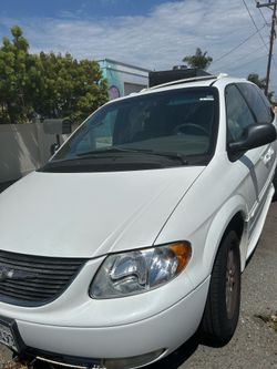 2003 Chrysler Town & Country
