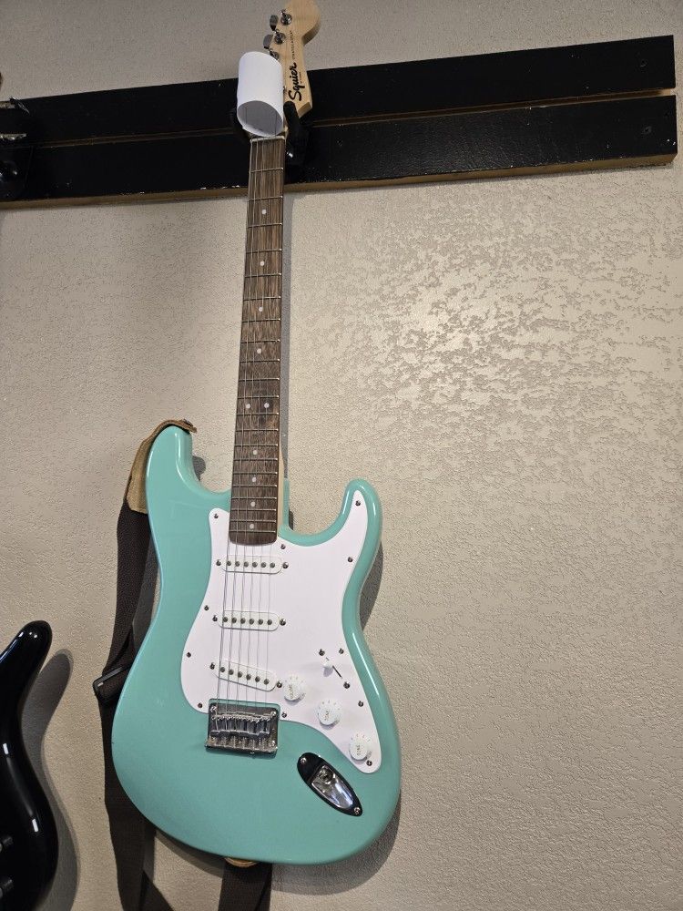 Squire Stratocaster Electric Guitar 