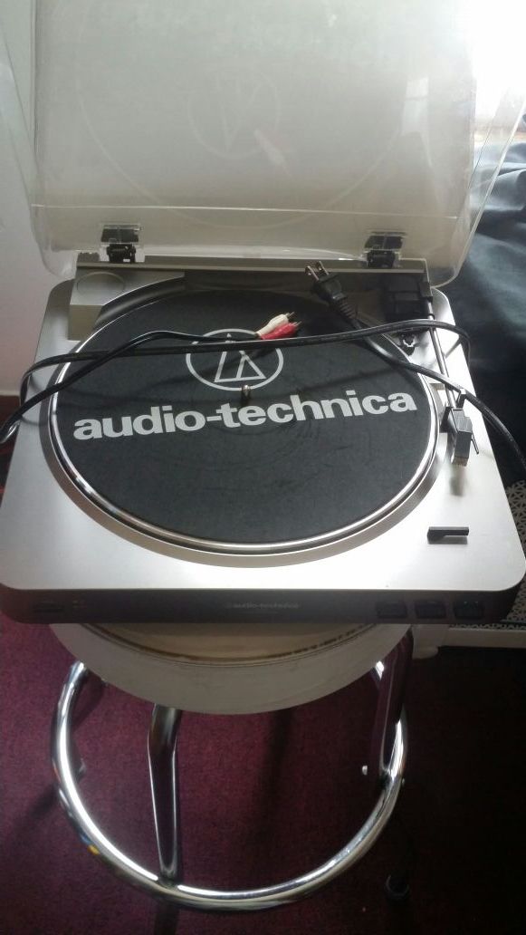 Audio technical turntables