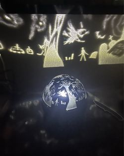Halloween Projection Night Light Dome Lamp : Dome-shaped projection lamp with a Halloween scene design including trees, figures, pumpkins, and bats. P