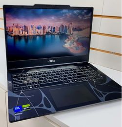 5060 RTX 1TB 32GB RAM MSI CYBORG NIVIDIA