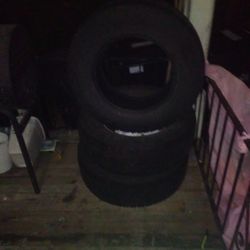 Cooper Discover A/T 3 Size is LT 275/70 R18 MtS