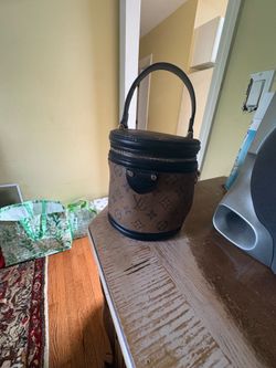 Louis Vuitton vanity style bag