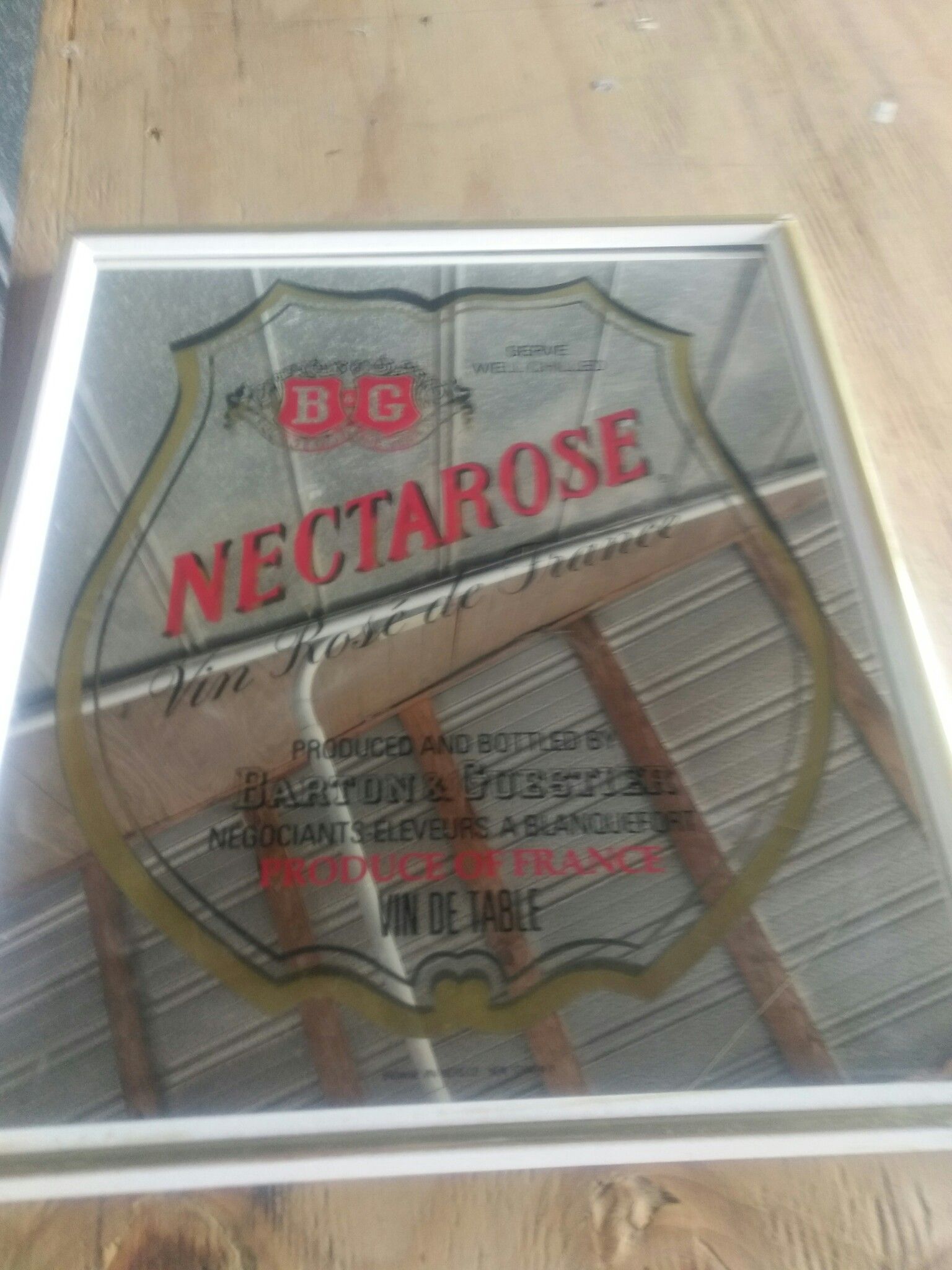 Bar mirror