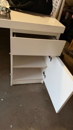 White desk
