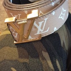 Louis Vuitton Belt 