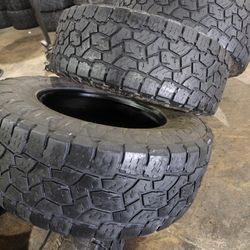 35/12/50/18 Toyo At3 Used All 4 