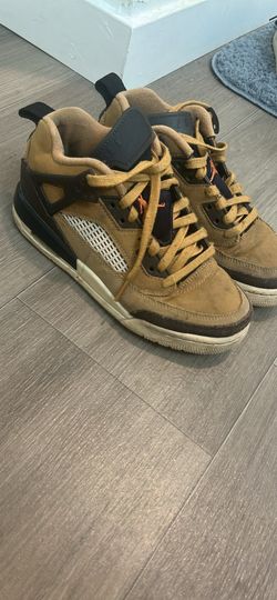 Nike Air Jordan Spizike Low Flax Baroque Brown shoes. Size 4y