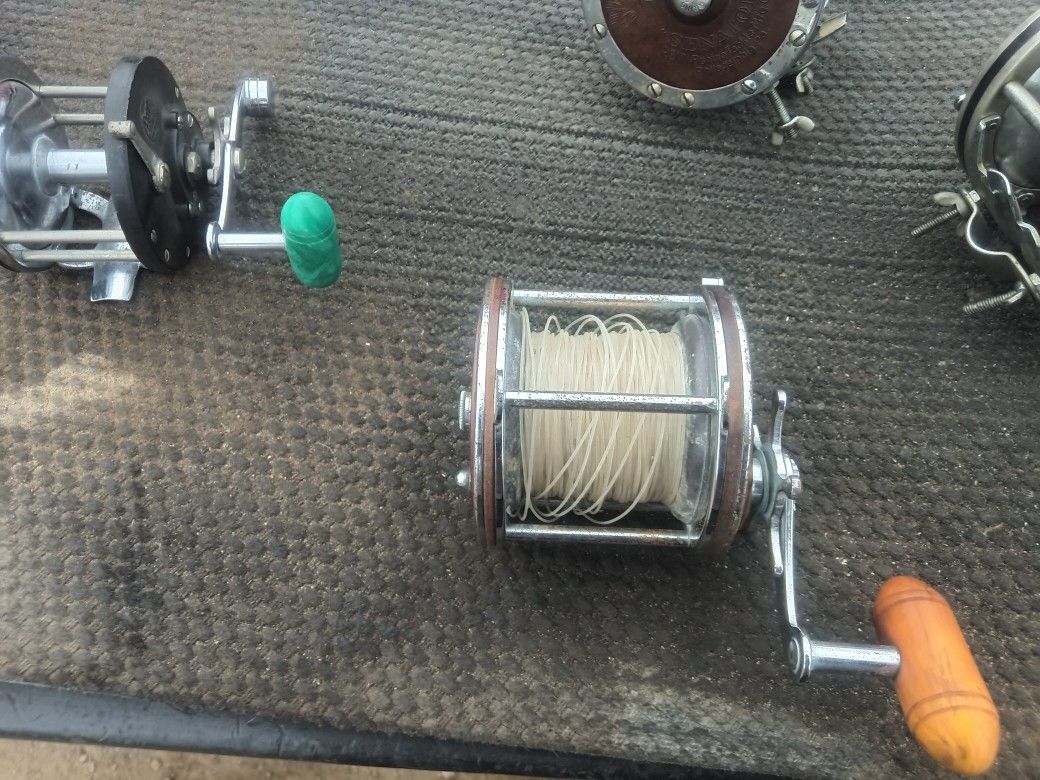 PENN FISHING REEL