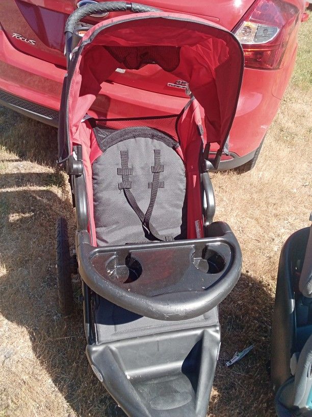 Stroller At Yelm Yard Sale