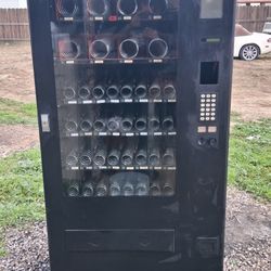 Working Vending Machine 
