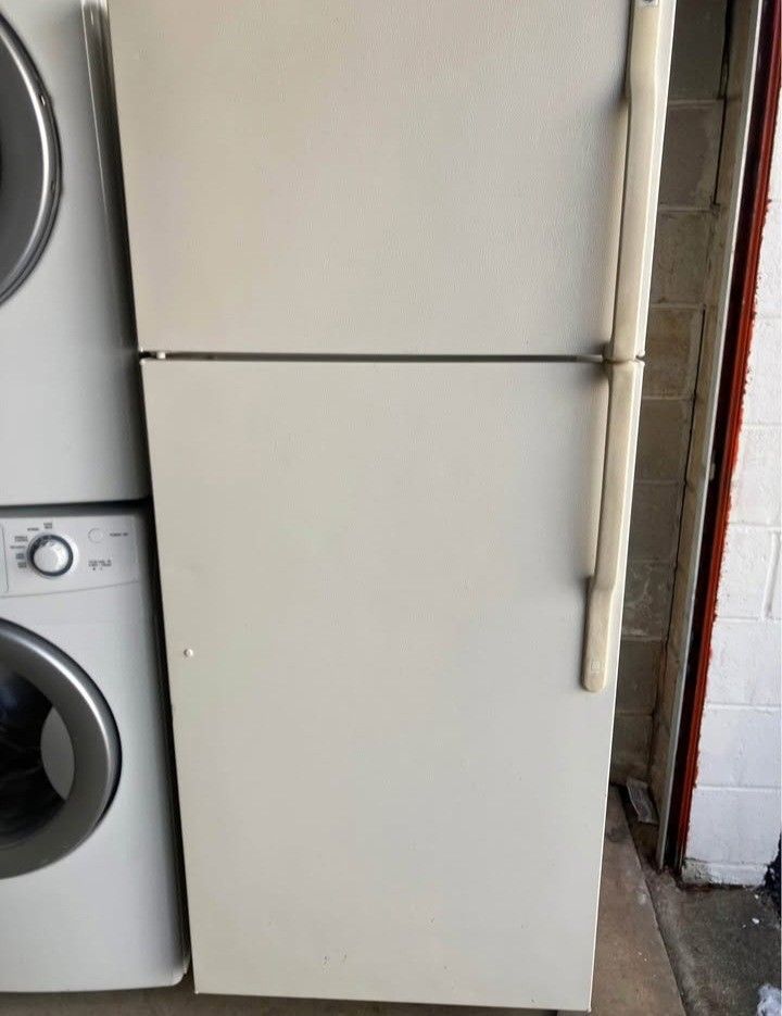 GE Bisque Top Freezer Bottom Fridge