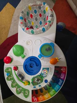 Spinning activity center