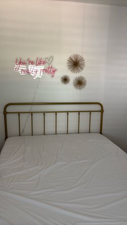 Bedroom set
