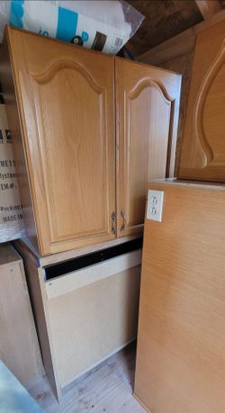 USED Kitchen Cabinets. Good condition. $350 OBO