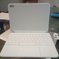 Apple Magic Keyboard Folio for iPad