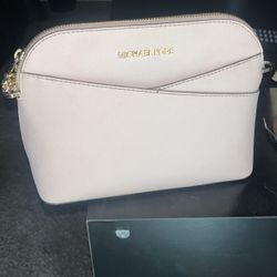 Jet Set Travel Medium Dome Crossbody Bag 