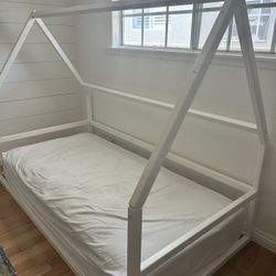 Twin Floor Bed 
