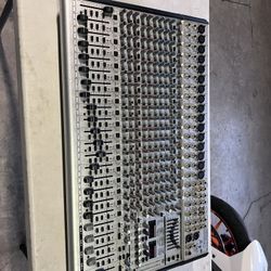 Behringer Eurodesk Sl2442FX-pro