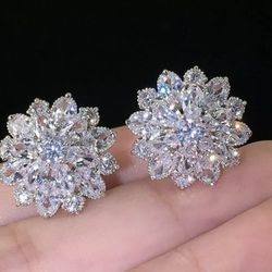 New Cubic Zirconia CZ Flower Stud Earrings 