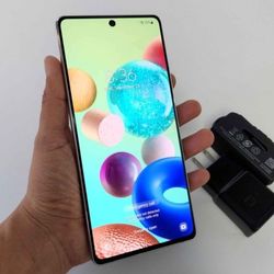 Samsung Galaxy A71, Factory Unlocked,  Excellent Condition.  Like New 