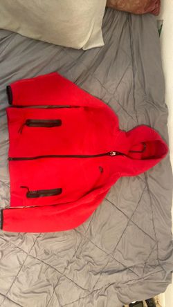 Red nike tech