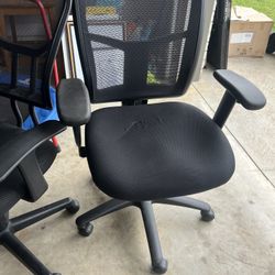 Desk Chairs 