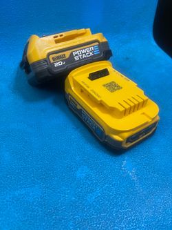 Dewalt power stack batteries set $100  Firm Price 🔥 pick up in Van Nuys