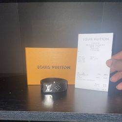 Lv Bracelet + Receipt