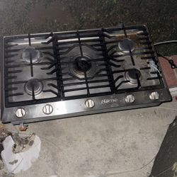 Free Stove Top/Range, w/ Hood (Upgraded)